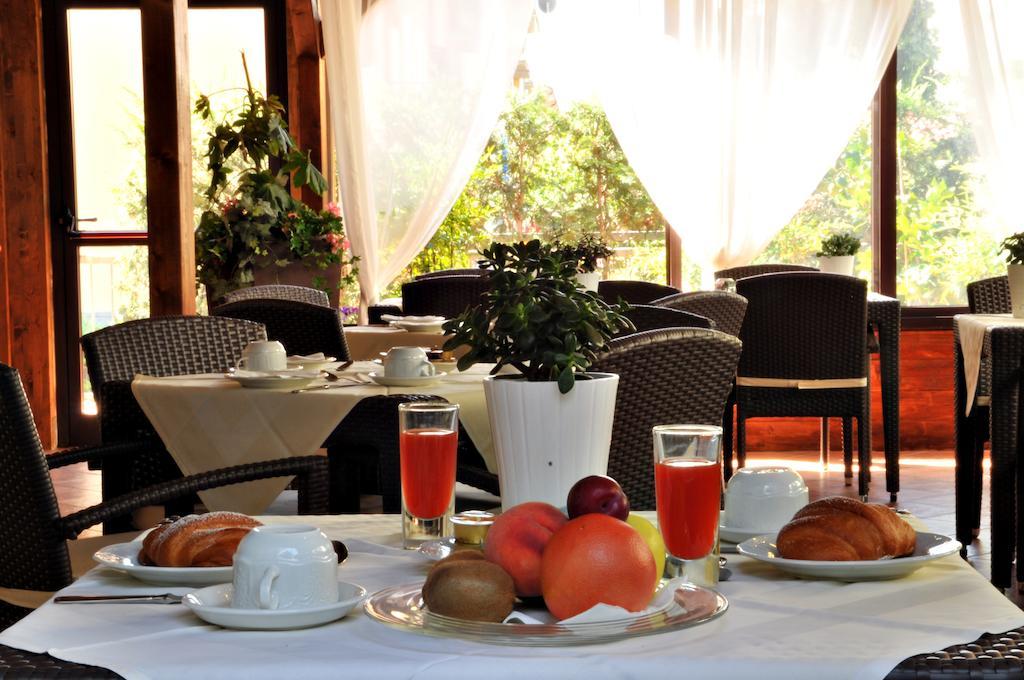 Hotel Ferro Di Cavallo Pavullo nel Frignano Εξωτερικό φωτογραφία